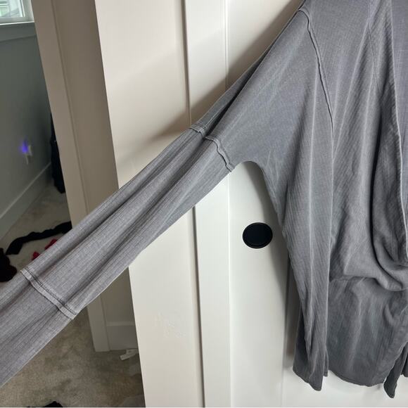 Intimately Free People Lightweight Oversized Button Cardigan Blouse Size Small - Picture 2 of 7